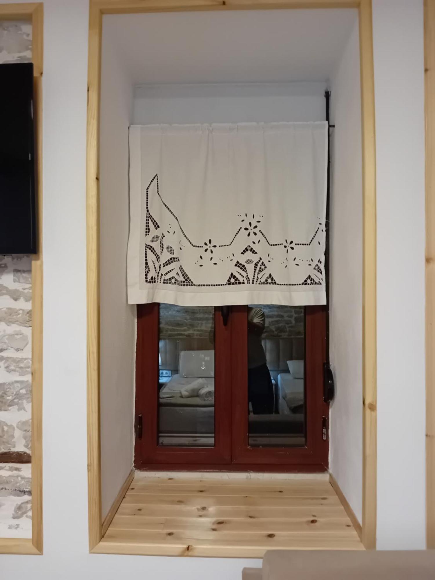 Arpet Guesthouse Gjirokastër Eksteriør bilde